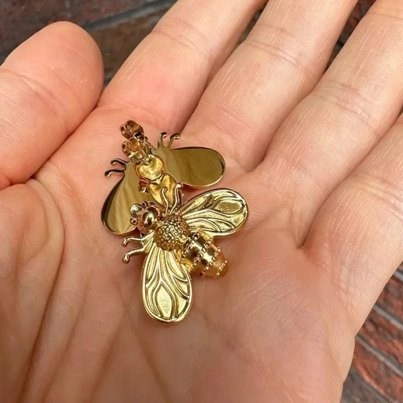 Bee Golden 18K Gold Plated Stainless Steel Waterproof Earrings - Picture 12 of 15